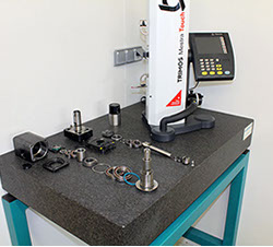 Réparation de porte outils et unité de taillage pour tour CN, tour multibroches, centre d'usinage et machine outils.