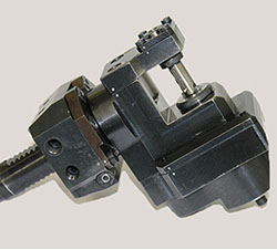 Réparation de porte outils et unité de taillage pour tour CN, tour multibroches, centre d'usinage et machine outils.